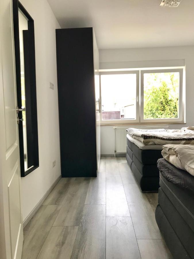 Aparts House - Balkon-Wifi-Kitchen Essen Luaran gambar