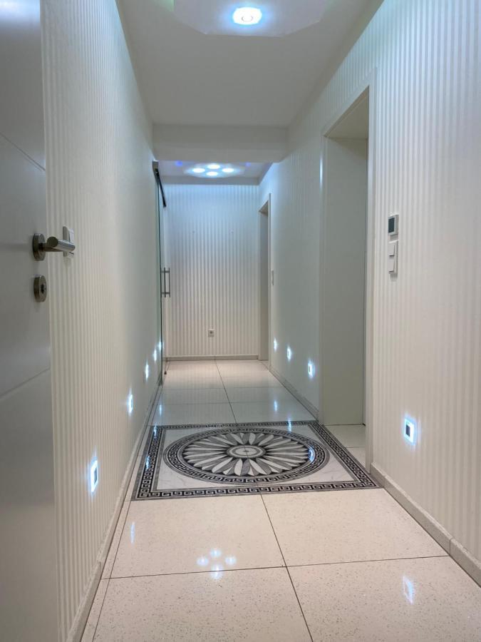 Aparts House - Balkon-Wifi-Kitchen Essen Luaran gambar